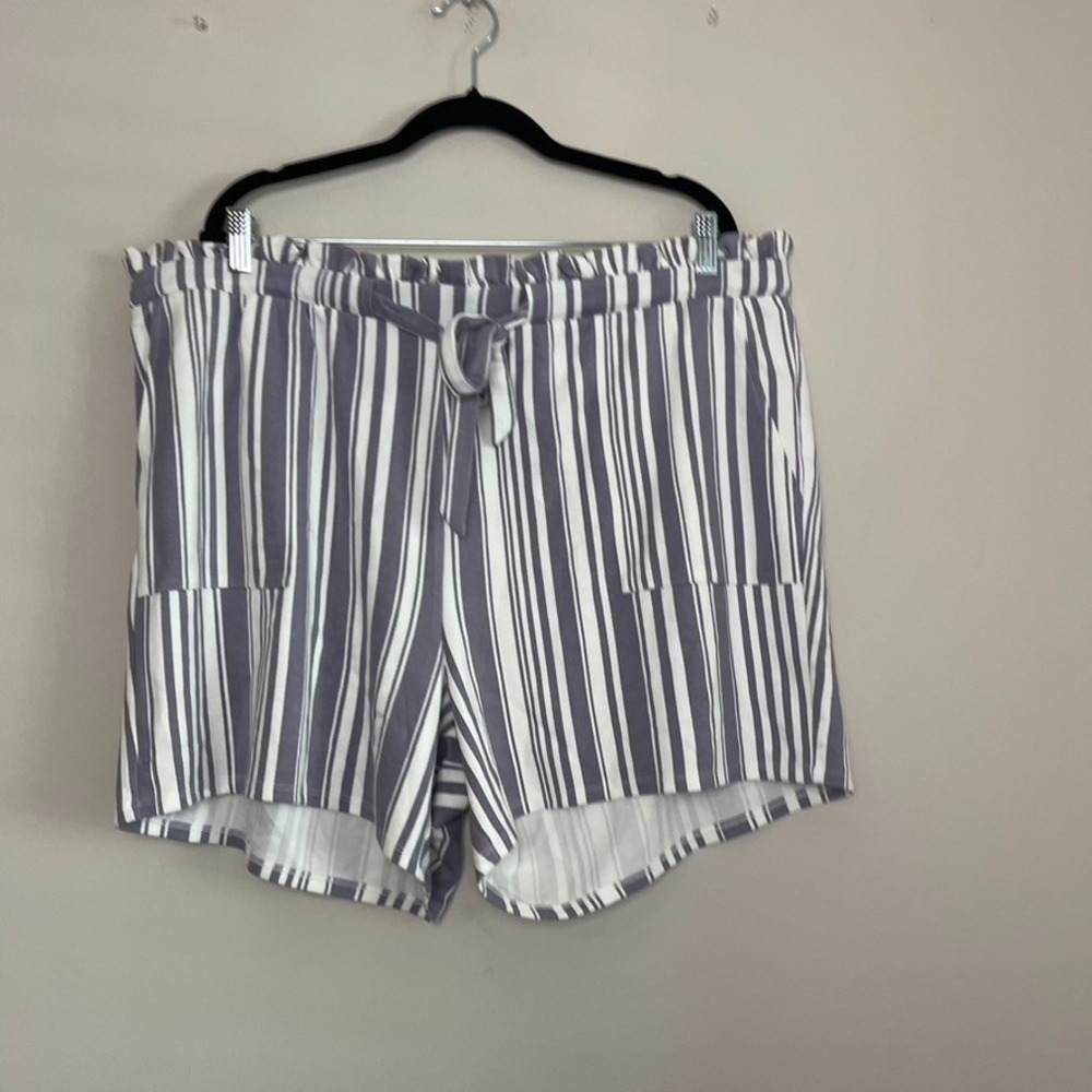 Torrid Striped High Rise Paperbag Waist Tie Front Casual Summer Lounge Shorts 2X